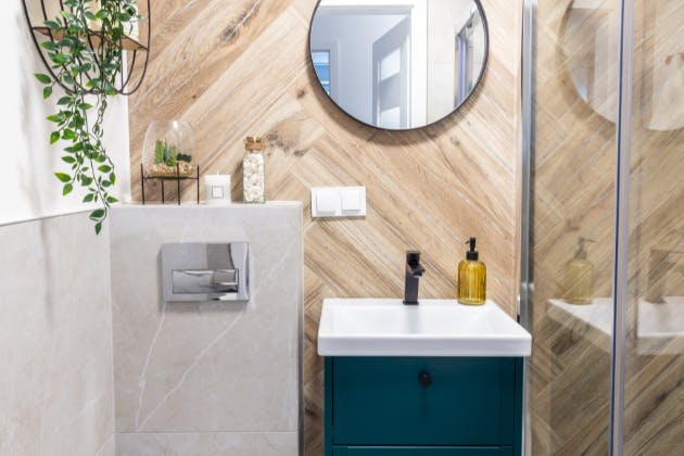 Small Bathroom? How to Maximize Space During Installation